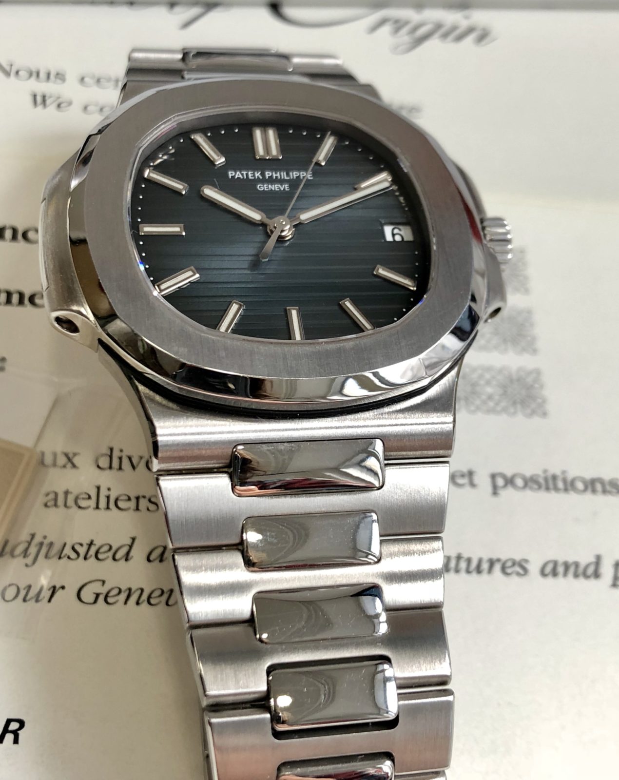 patek philippe nautilus 5711a