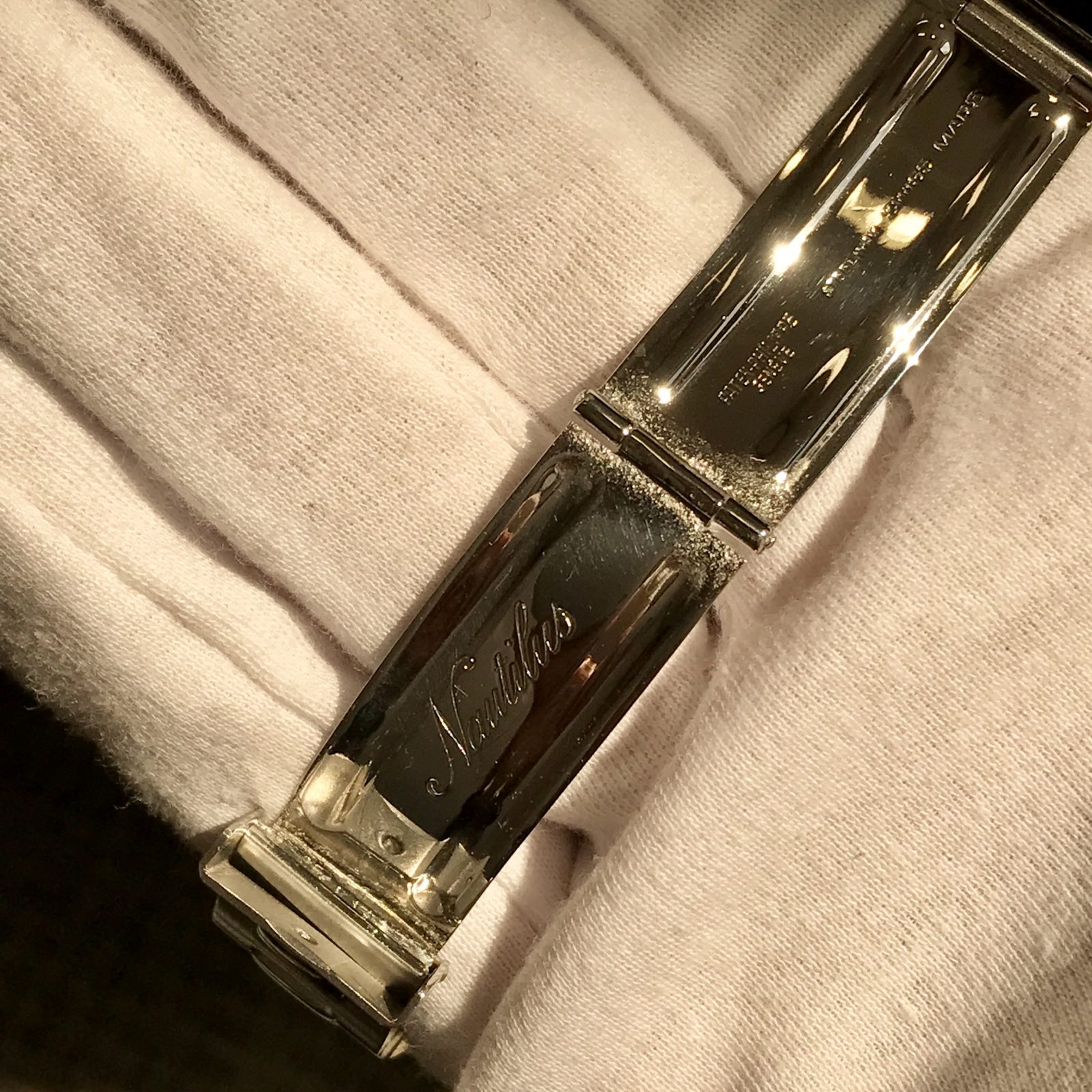 Patek Philippe Nautilus Jumbo 3700-001A